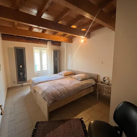 Maison De Ville-3 Chambres-2 Salles De Bain Viviers