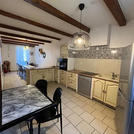 Holiday home Maison De Ville-3 Chambres-2 Salles De Bain